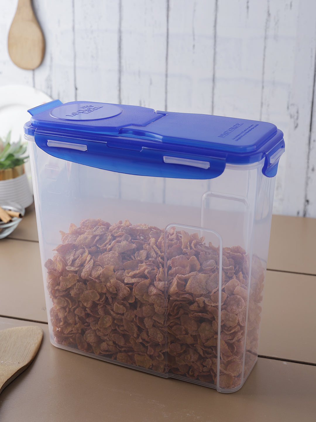 Lock & Lock Rect. Short Food Container 3.9L w/ Divider